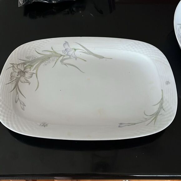 Vintage China Pearl Fine China Daffodil Serving Platter & Bowl - Picture 4 of 8
